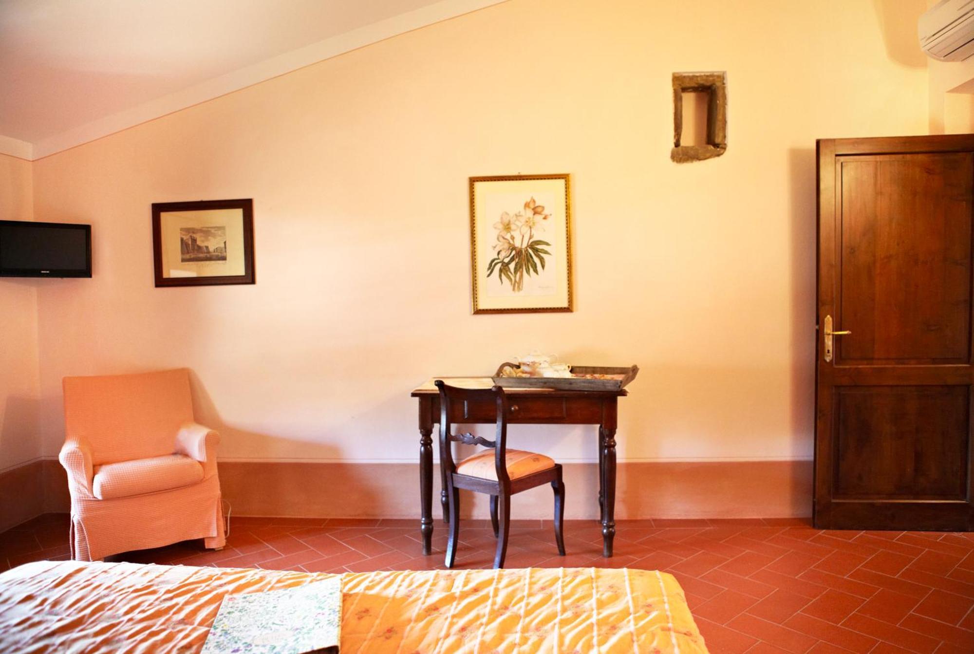 Relais Villa Belpoggio - Residenza D'Epoca Loro Ciuffenna Bagian luar foto