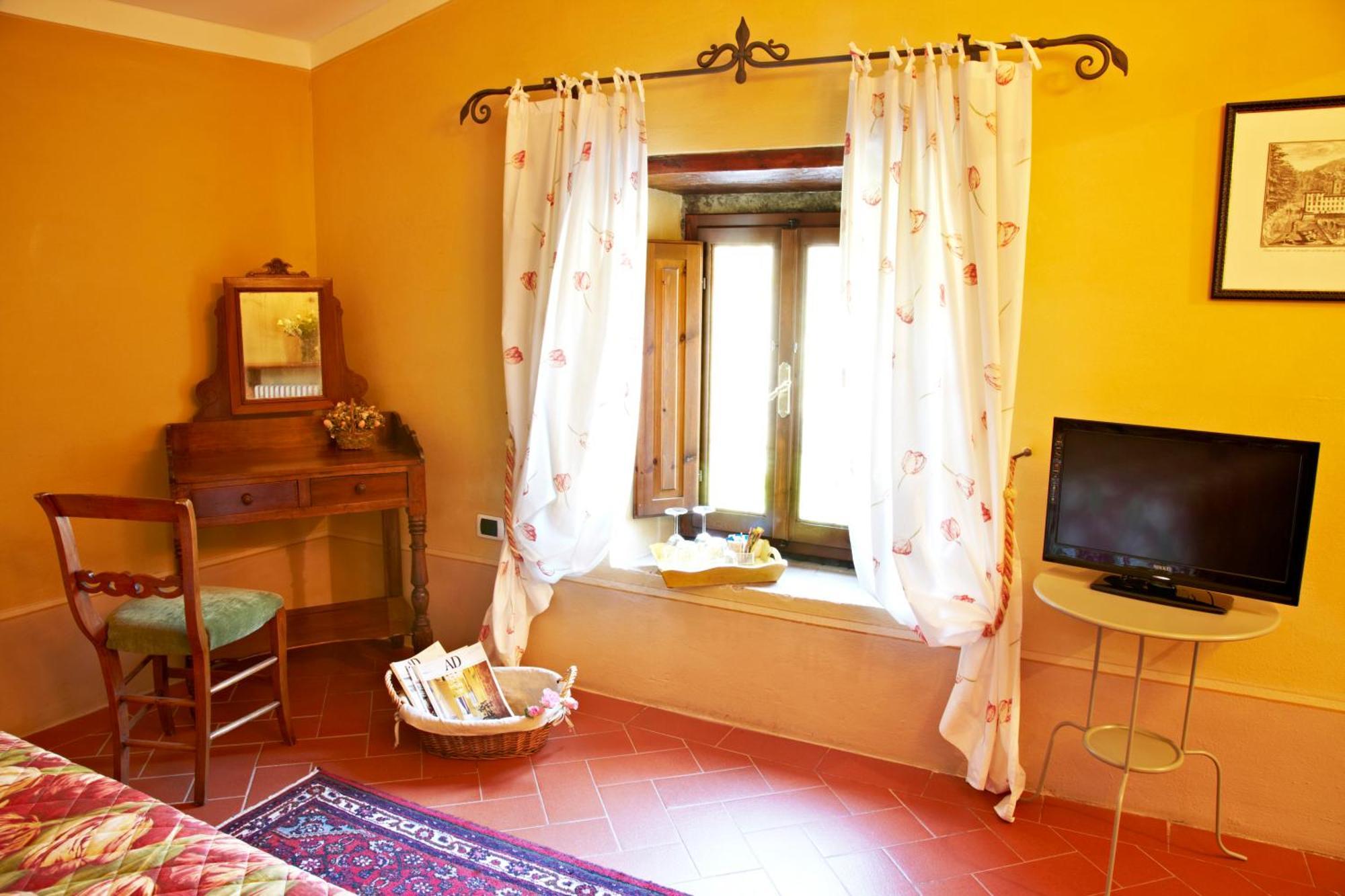 Relais Villa Belpoggio - Residenza D'Epoca Loro Ciuffenna Ruang foto