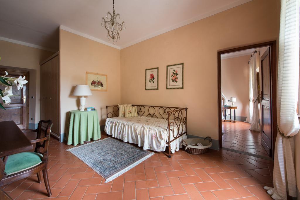 Relais Villa Belpoggio - Residenza D'Epoca Loro Ciuffenna Bagian luar foto